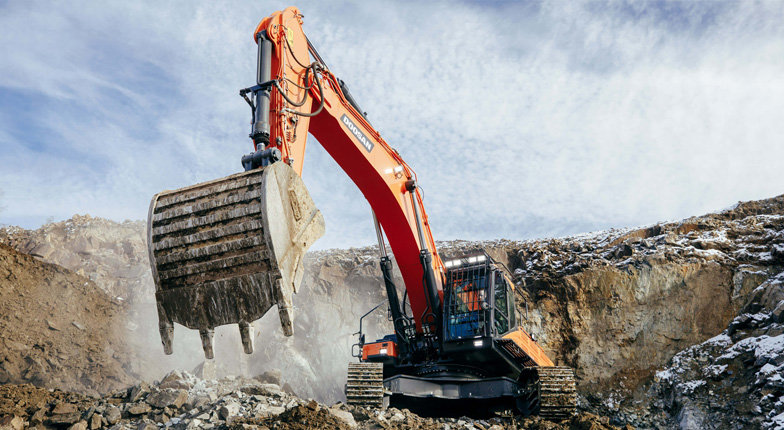 NUEVAS EXCAVADORAS DX490LC-7 Y DX530LC-7 DE FASE V